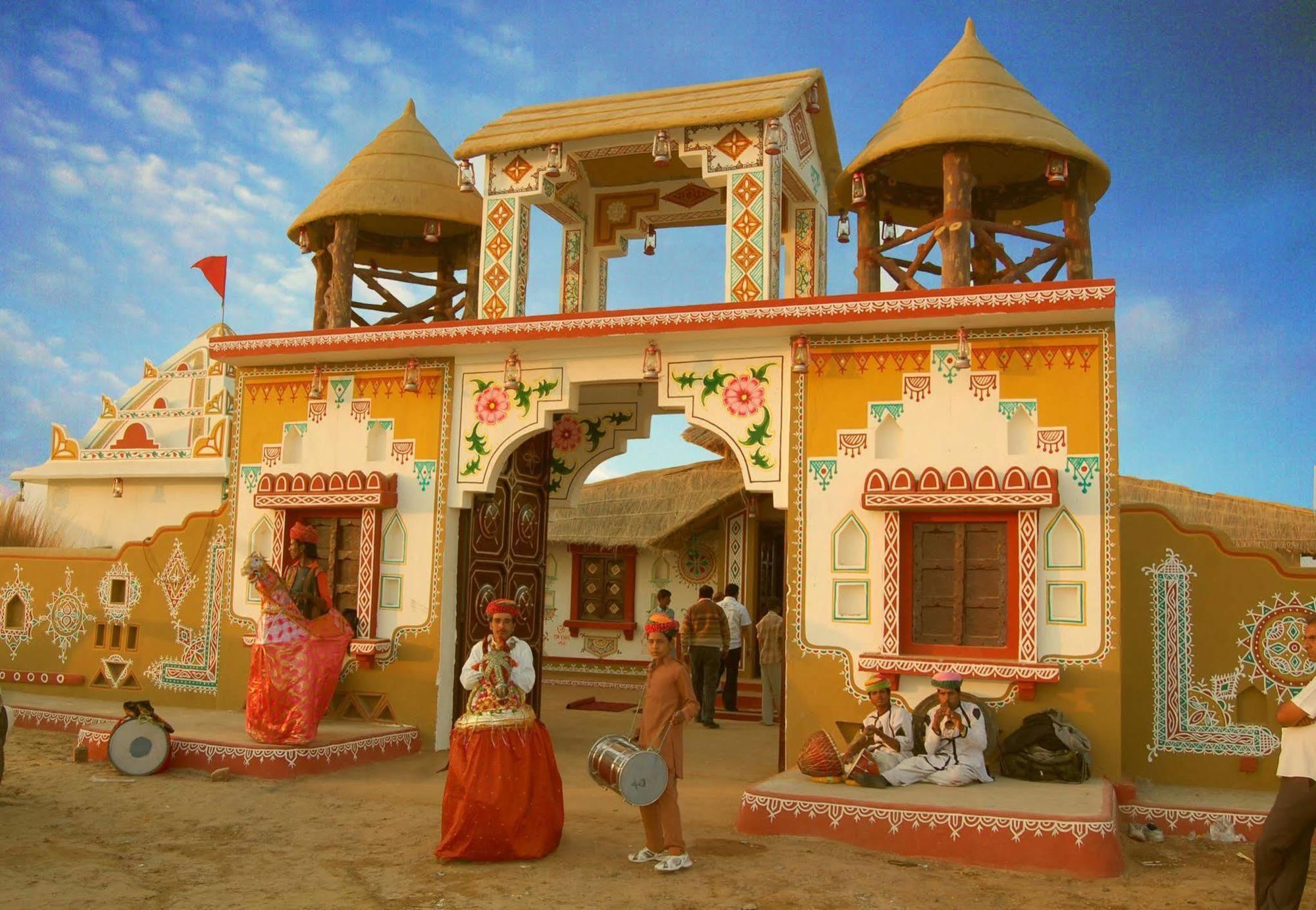 Chokhi Dhani - Desert Camp Resort Jaisalmer Exteriör bild